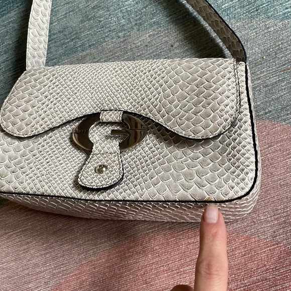Guess Snakeskin Y2K 90s Shoulder Purse - Picture 16 of 16